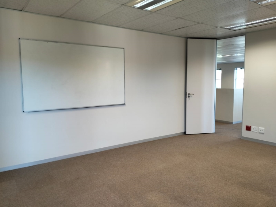 To Let commercial Property for Rent in Rosenpark Western Cape